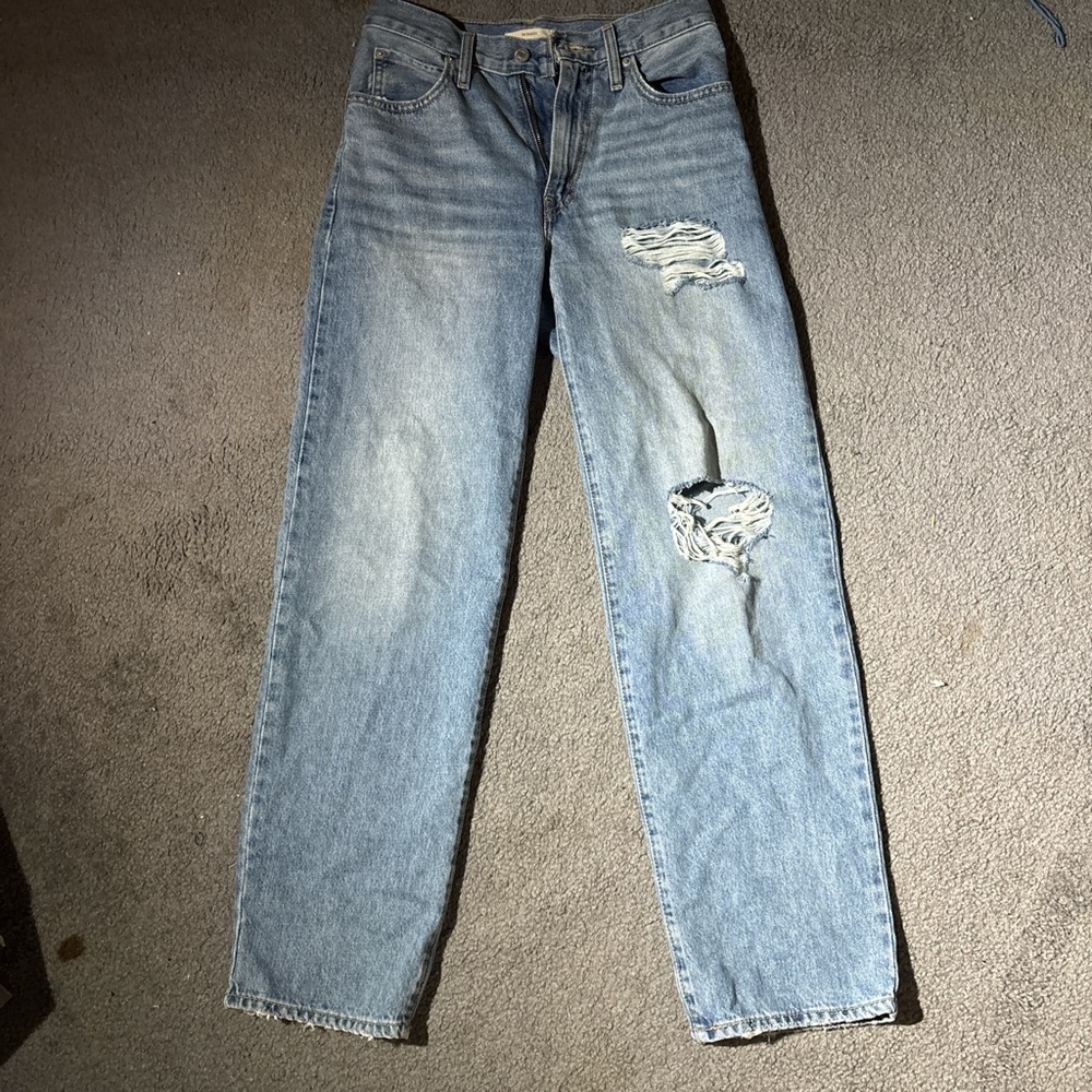 Levi’s ‘94 Baggy Jeans.